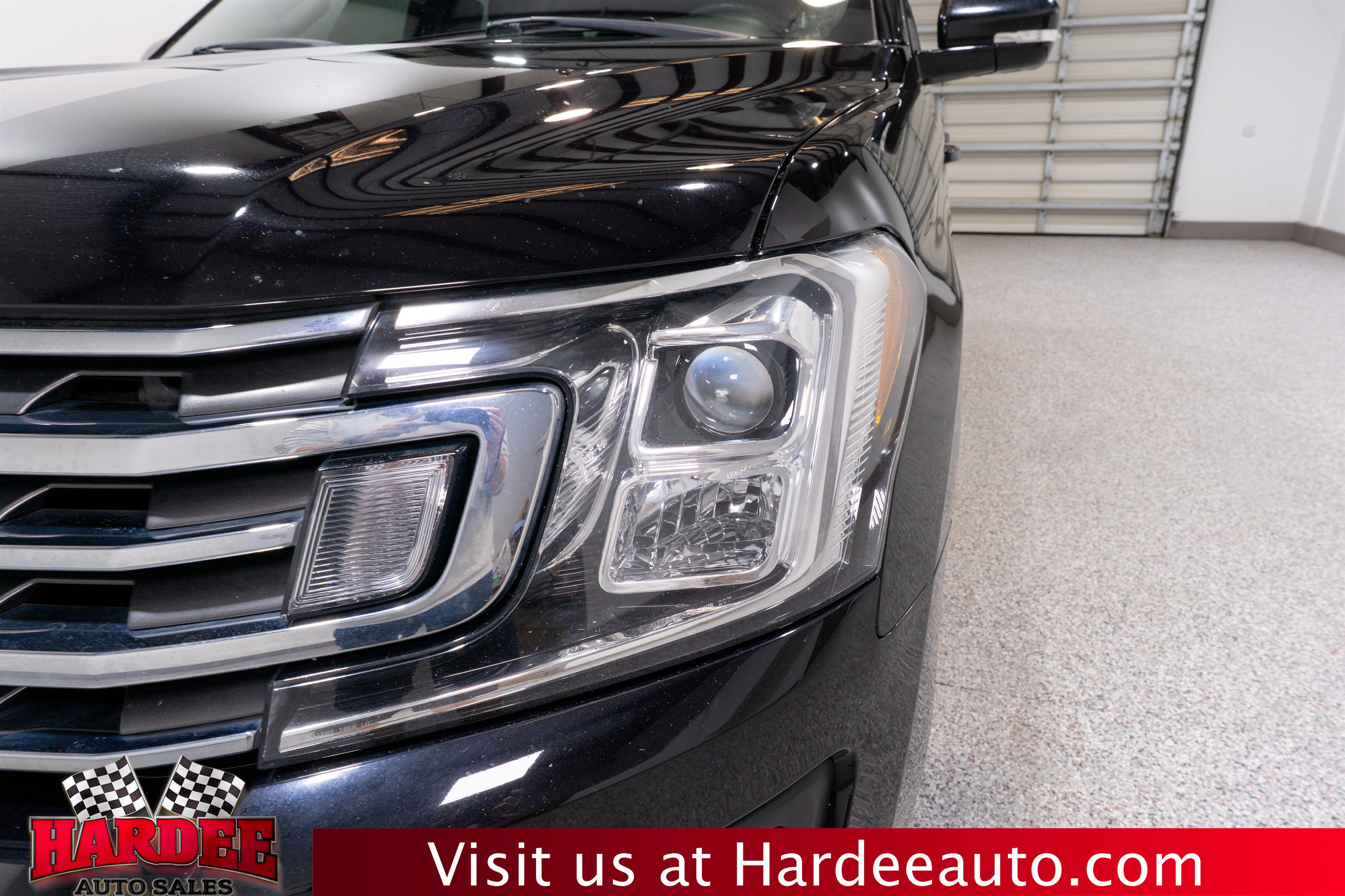 Used 2020 Ford Expedition XLT w/ Equipment Group 202A image 8