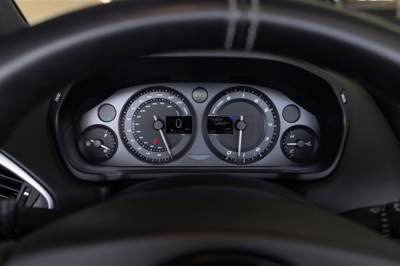 Used 2015 Aston Martin Vanquish Volante RWD image 39