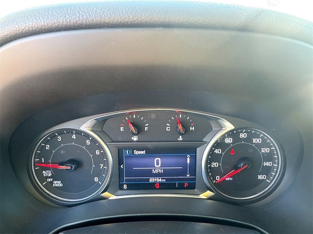 Used 2023 GMC Terrain SLE w/ Driver Convenience Package image 14