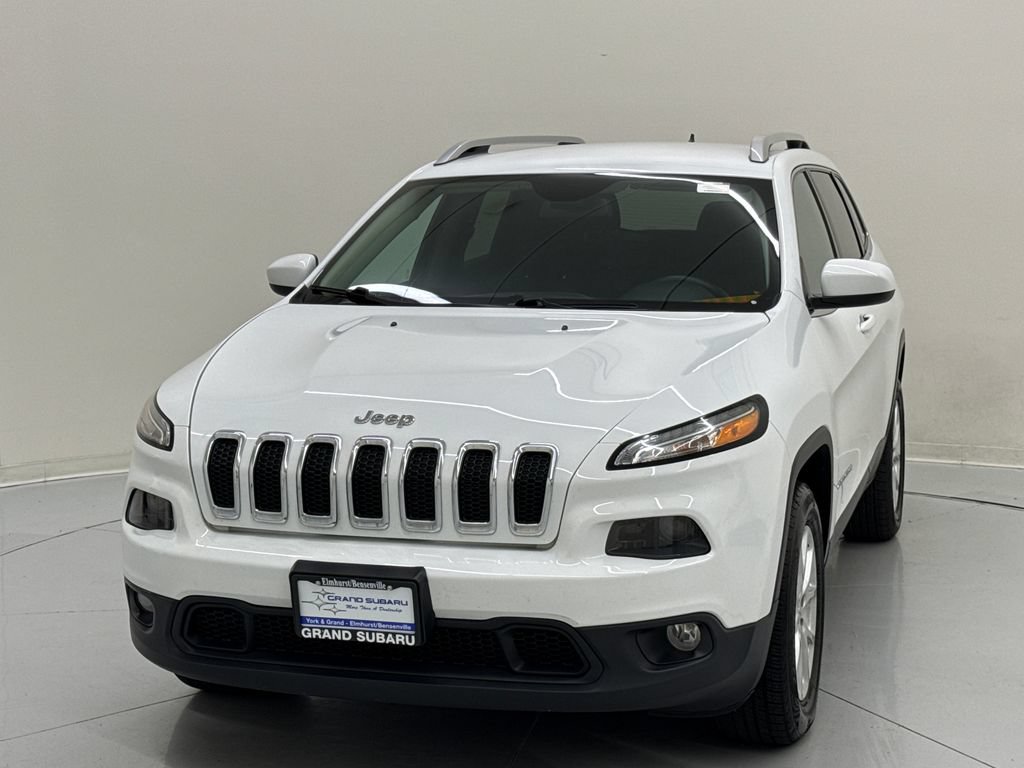 Used 2015 Jeep Cherokee Latitude w/ Cold Weather Group AWD/4WD image 1