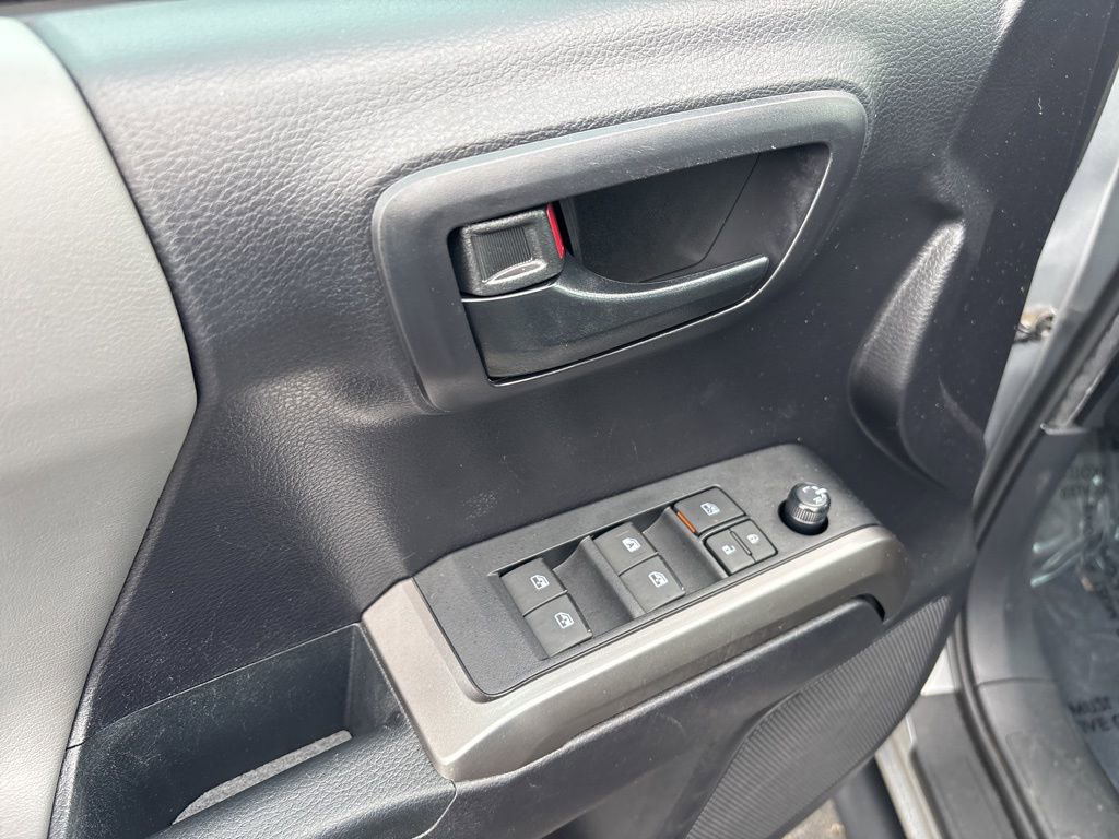 Used 2021 Toyota Tacoma SR5 image 19