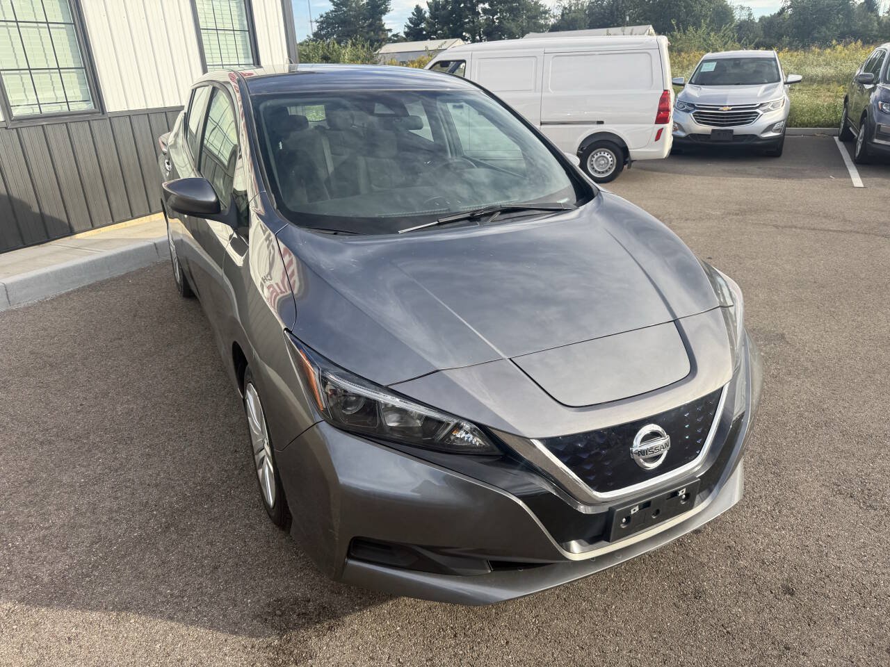 Used 2022 Nissan Leaf S FWD image 4
