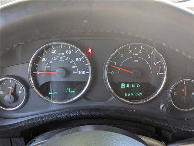 Used 2017 Jeep Wrangler Unlimited Sahara AWD/4WD image 11