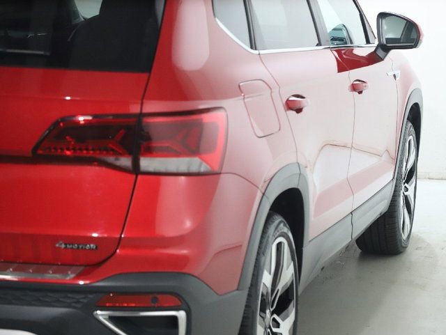 Used 2023 Volkswagen Taos SEL AWD/4WD image 47