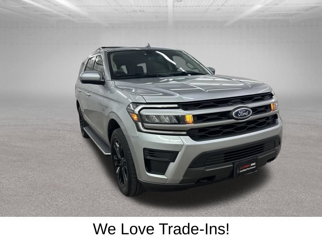 Used 2022 Ford Expedition XLT AWD/4WD image 3