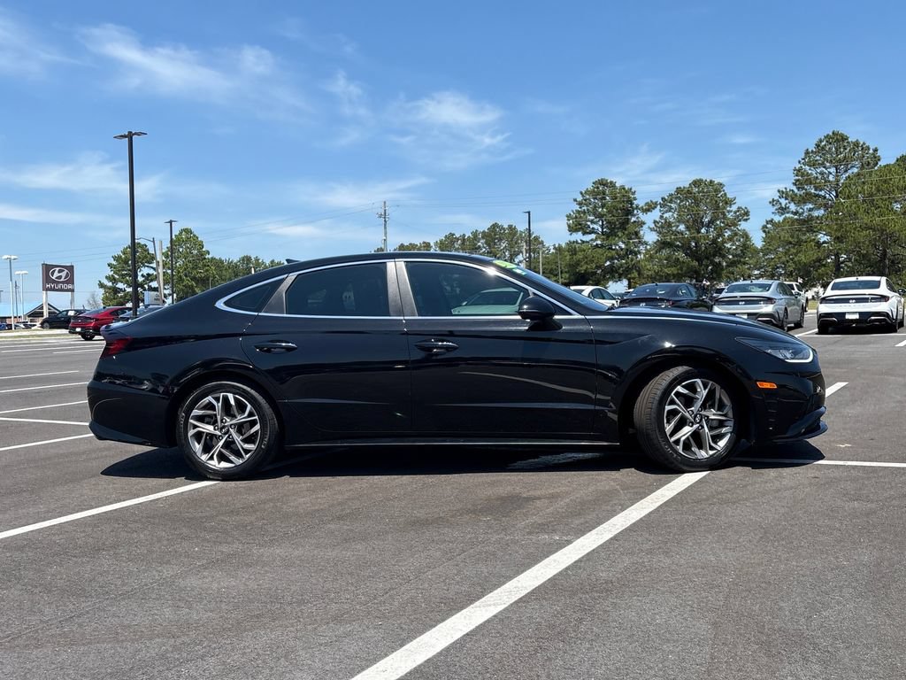 Certified 2022 Hyundai Sonata SEL w/ Convenience Package FWD image 34