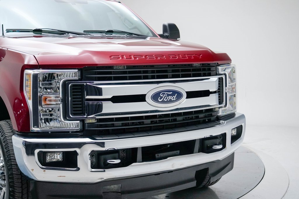 Used 2018 Ford F250 XLT w/ XLT Premium Package image 4