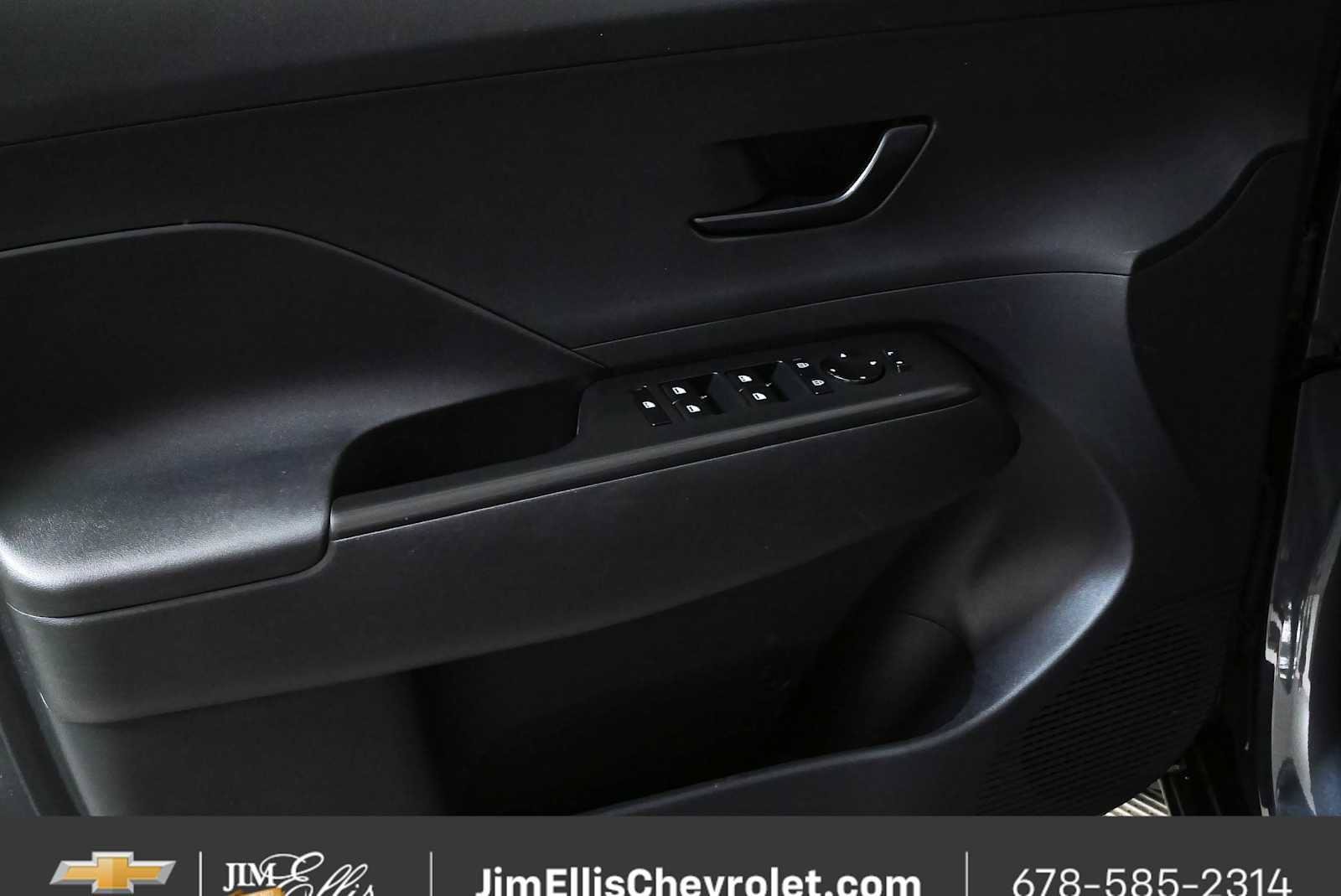 Used 2024 Hyundai Kona SEL FWD image 6