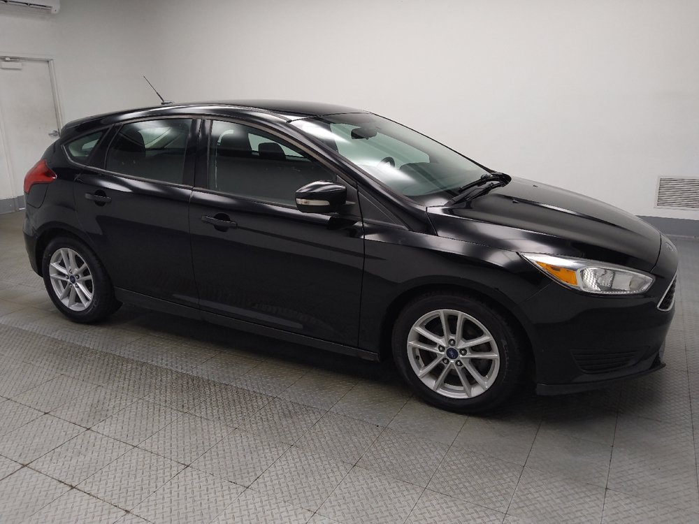 Used 2018 Ford Focus SE w/ Cold Weather Package FWD image 11