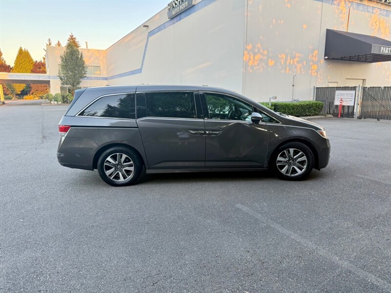 Used 2015 Honda Odyssey Touring image 4
