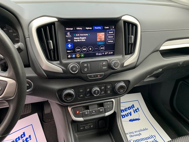 Used 2024 GMC Terrain SLE w/ Driver Convenience Package image 26