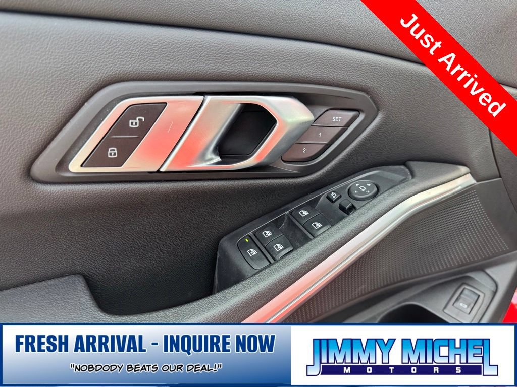 Used 2023 BMW 330i xDrive Sedan w/ M Sport Package AWD/4WD image 3