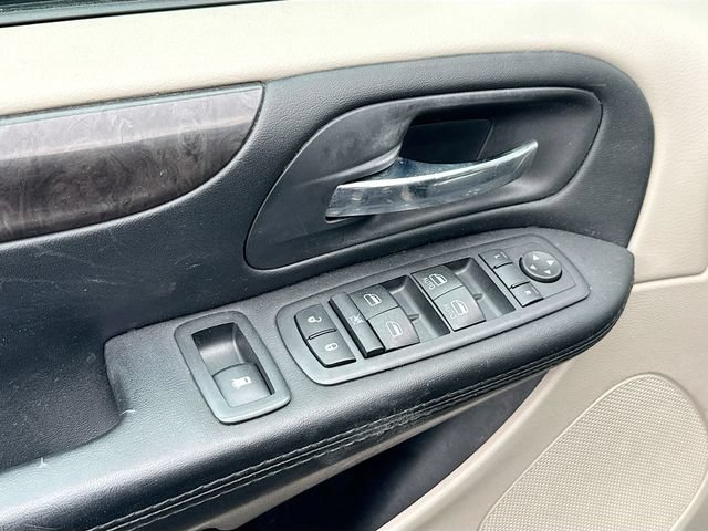 Used 2017 Dodge Grand Caravan SE w/ Power Window Group FWD image 23