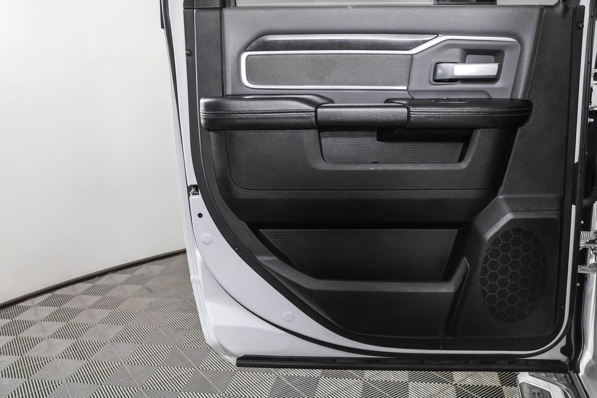 Used 2023 RAM 2500 Big Horn w/ Level 1 Equipment Group image 43