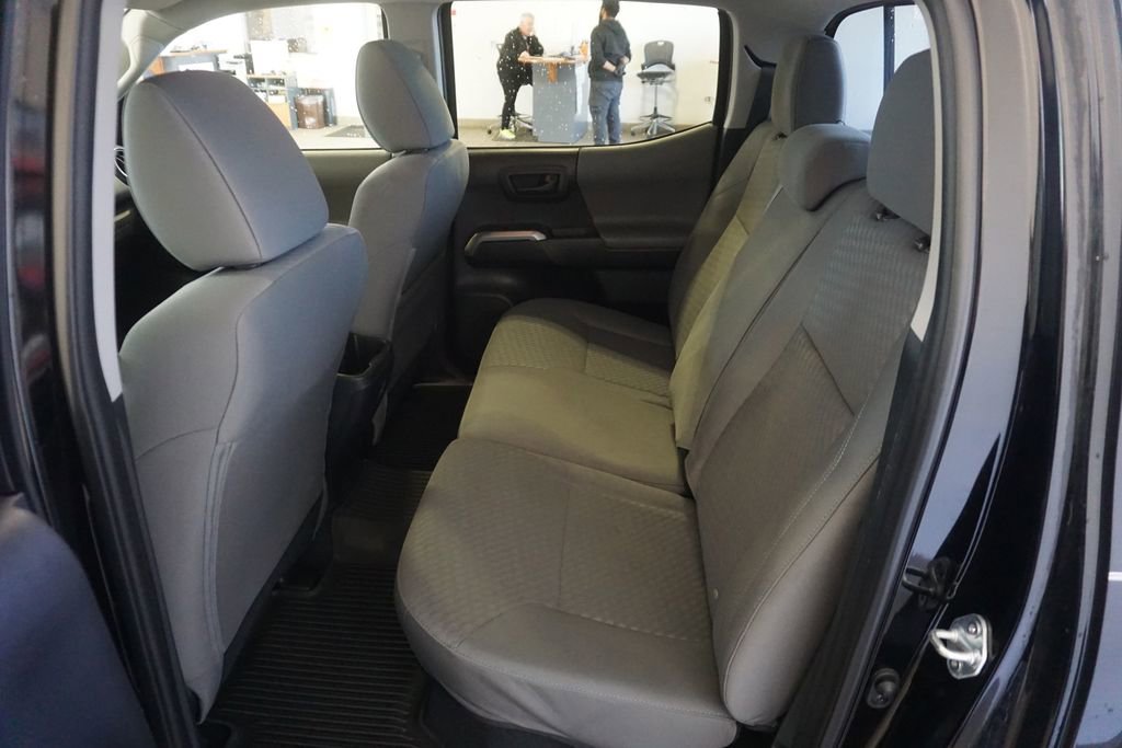 Used 2023 Toyota Tacoma SR5 AWD/4WD image 18