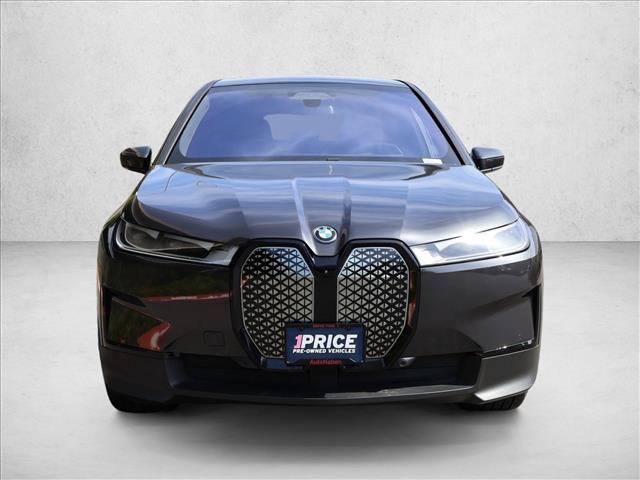Certified 2024 BMW iX xDrive50 w/ Premium Package AWD/4WD image 3