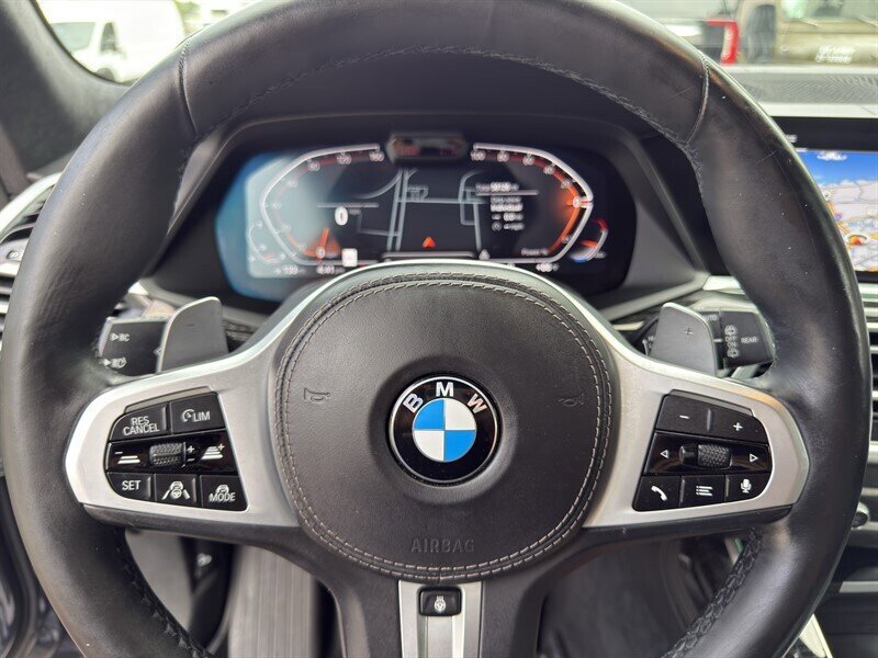 Used 2021 BMW X7 xDrive40i w/ M Sport Package AWD/4WD image 40