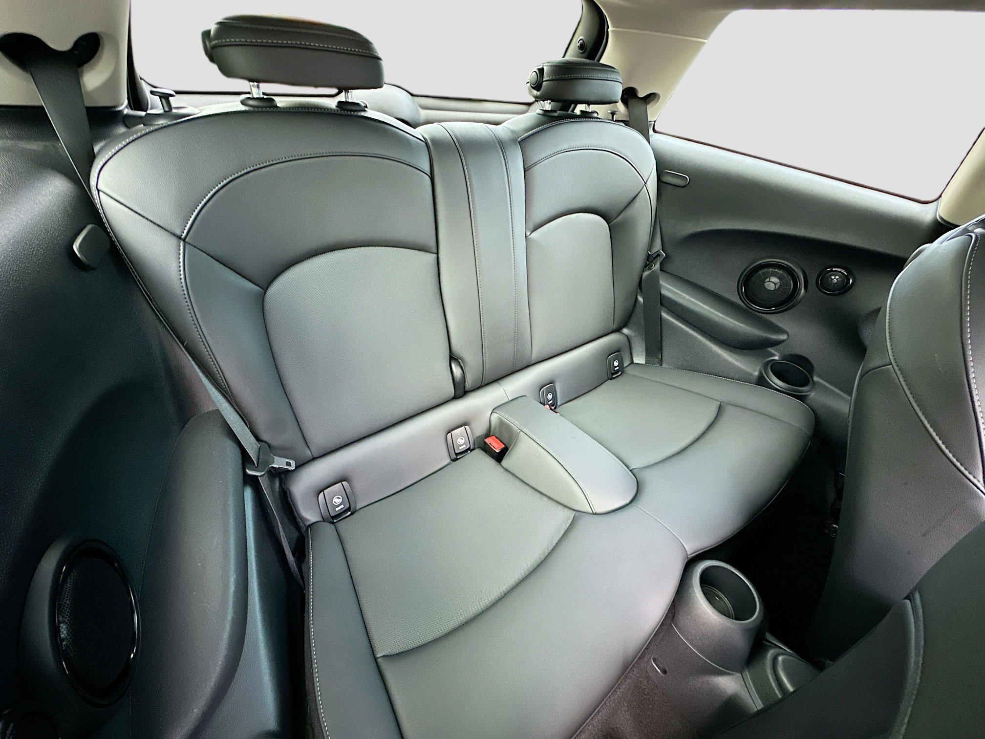 Used 2024 MINI Cooper SE image 28