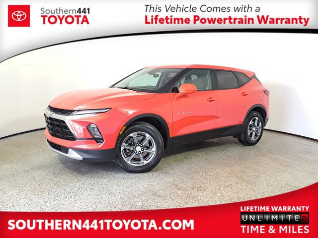 Used 2025 Chevrolet Blazer LT image 1