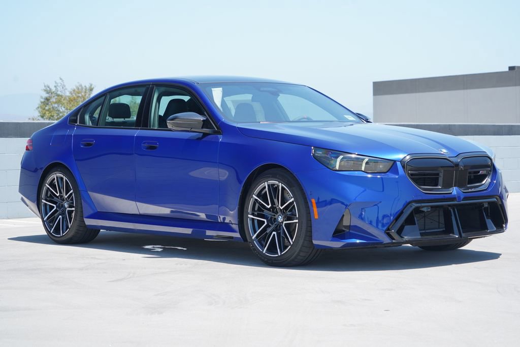 New 2026 BMW M5 w/ Executive Package AWD/4WD image 3
