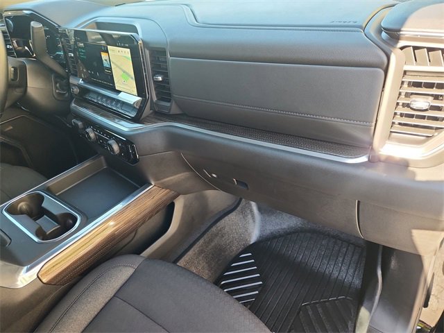 Used 2025 Chevrolet Silverado 2500 LT image 28