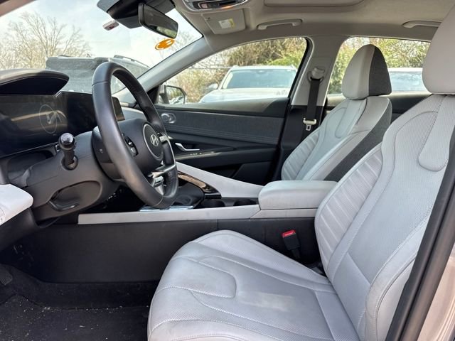 Certified 2024 Hyundai Elantra Limited image 13