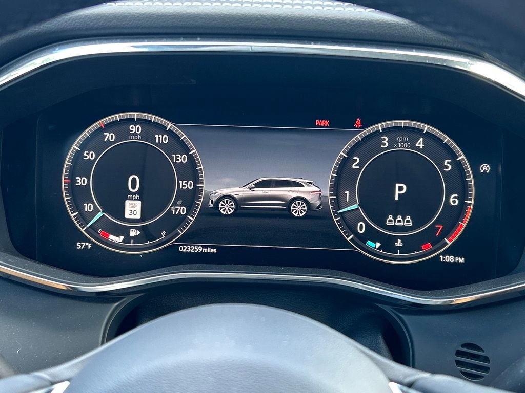 Used 2024 Jaguar F-PACE R-Dynamic S image 39