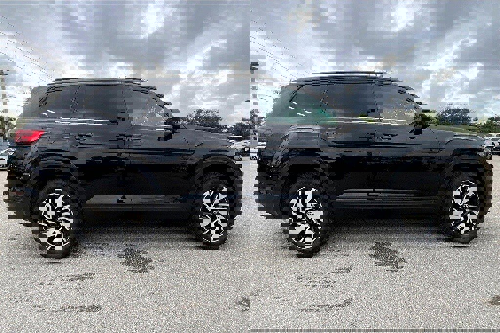 New 2026 Volkswagen Atlas SE image 4