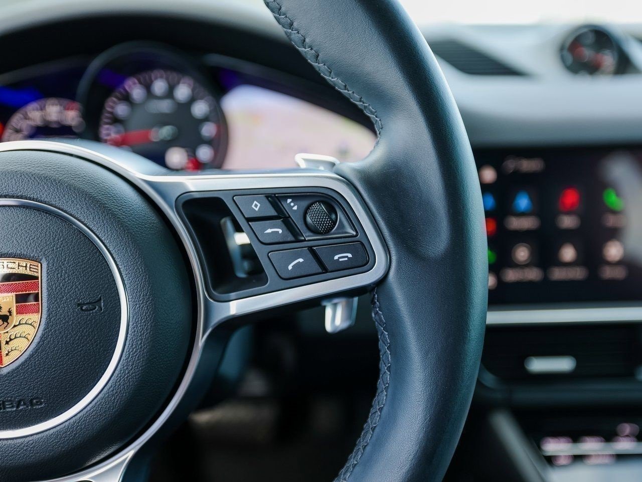 Certified 2023 Porsche Cayenne image 16