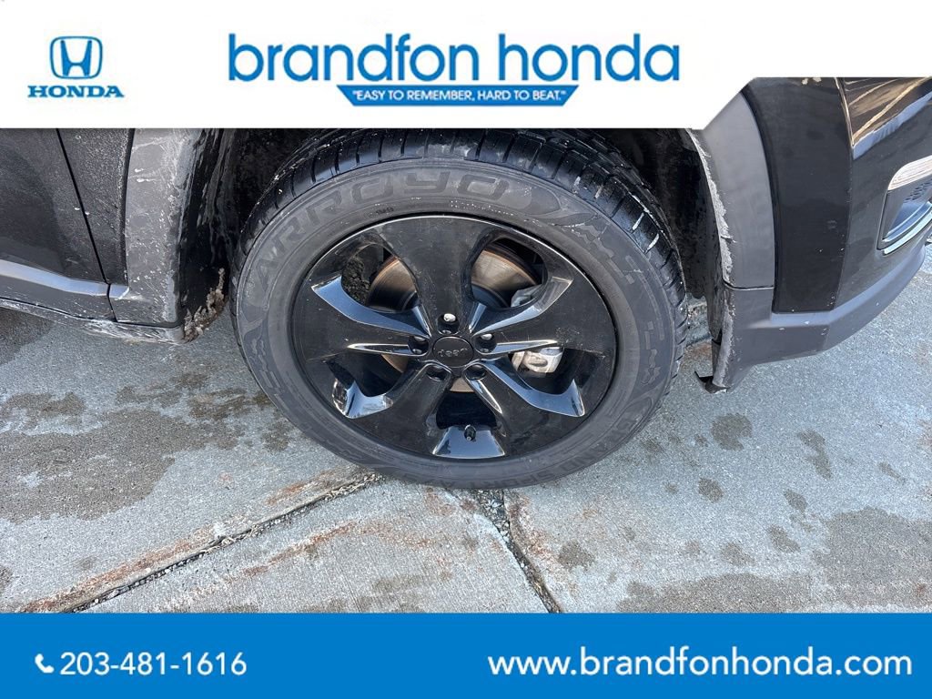 Used 2021 Jeep Compass Latitude image 32