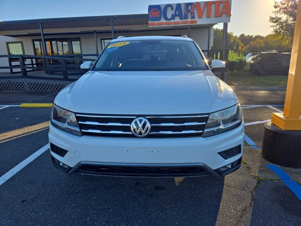 Used 2018 Volkswagen Tiguan SEL image 2