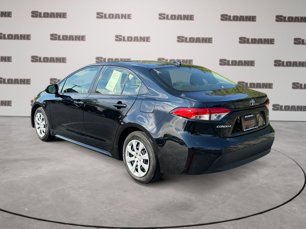 Used 2024 Toyota Corolla LE FWD image 3