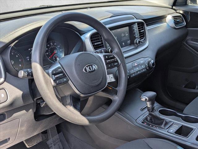 Used 2019 Kia Sorento LX image 10