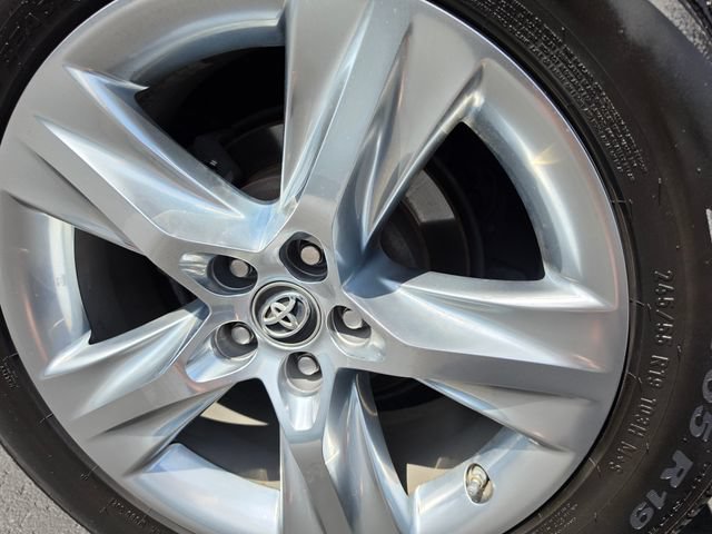 Used 2018 Toyota Highlander Limited AWD/4WD image 7