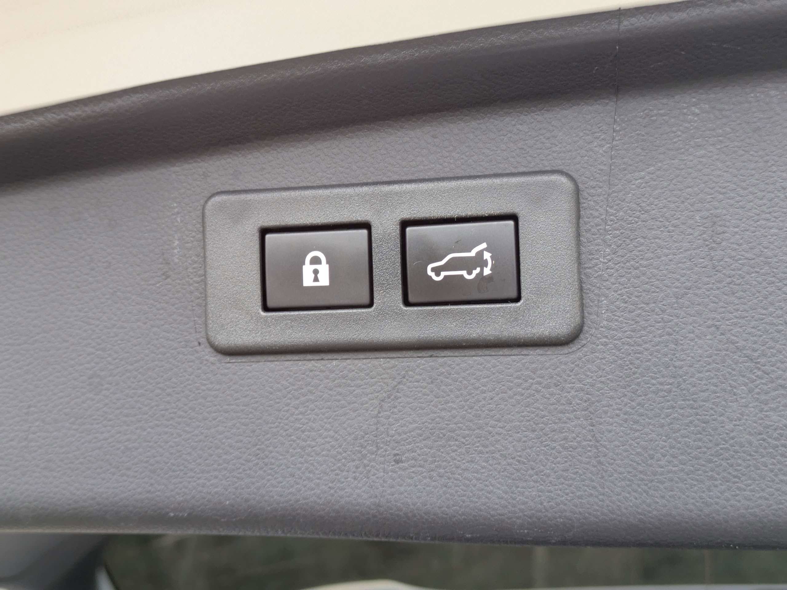 Used 2023 Subaru Outback Premium image 19