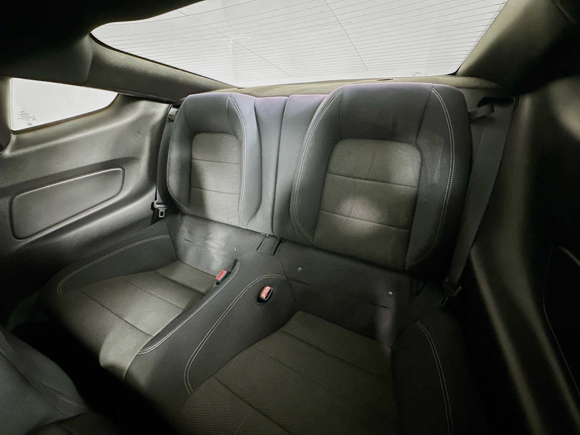 Used 2017 Ford Mustang V6 image 25