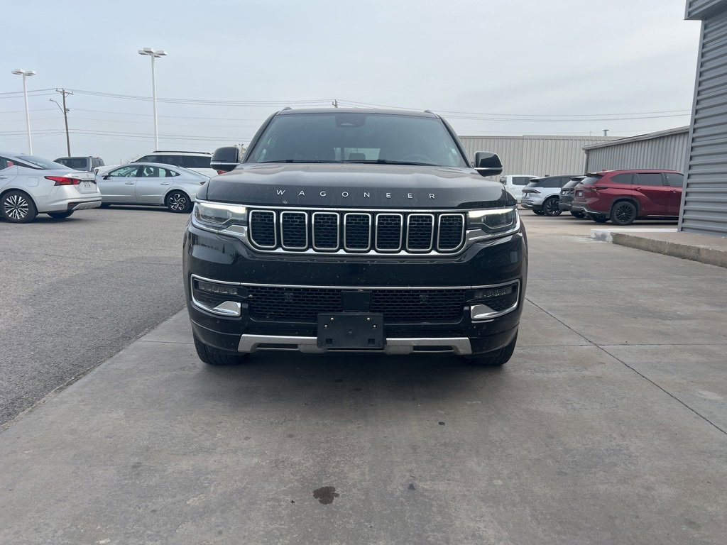 Used 2024 Jeep Wagoneer Series II w/ Flexible Seating Group image 2
