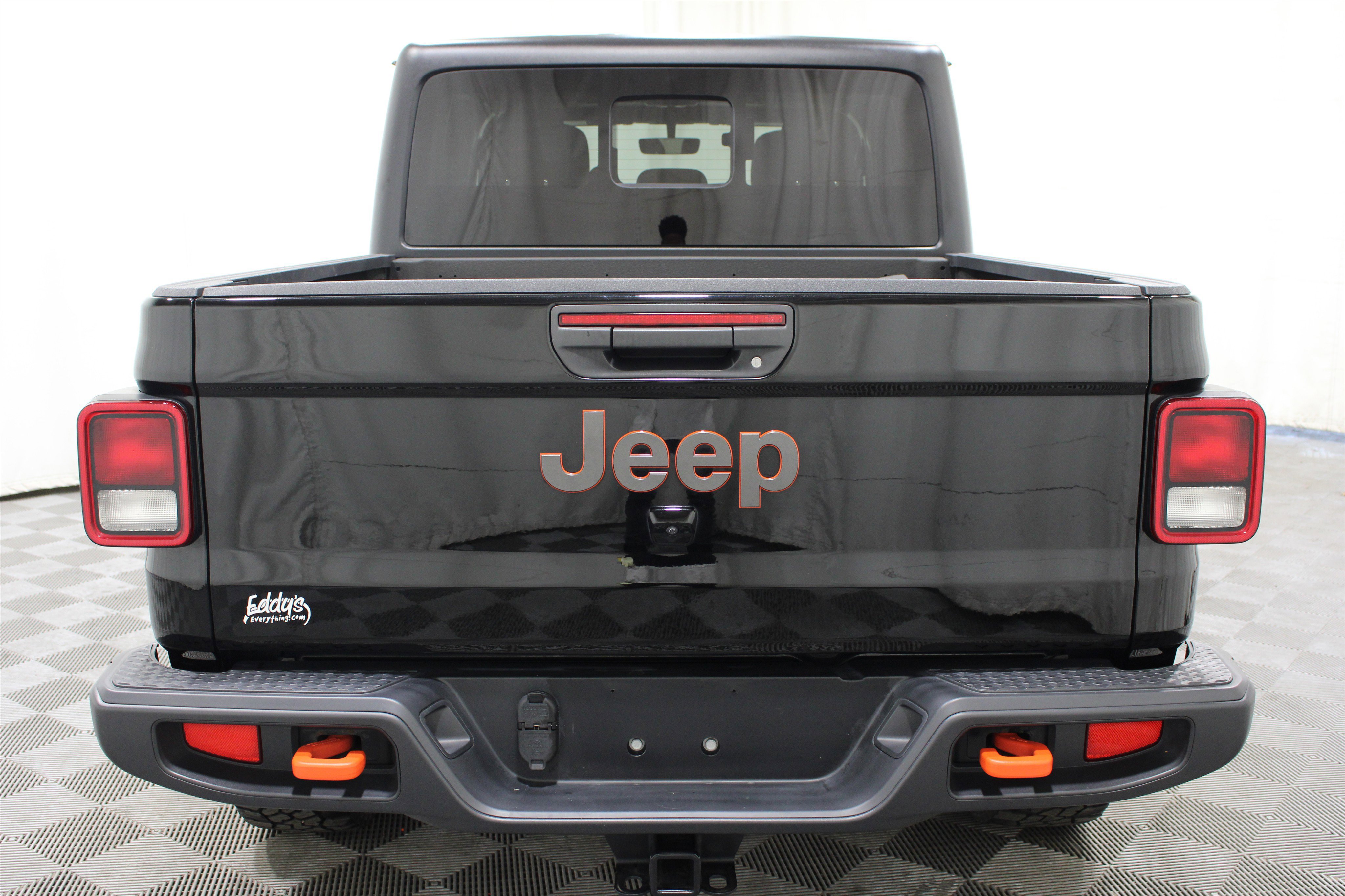 Used 2023 Jeep Gladiator Mojave w/ Cold Weather Group image 32