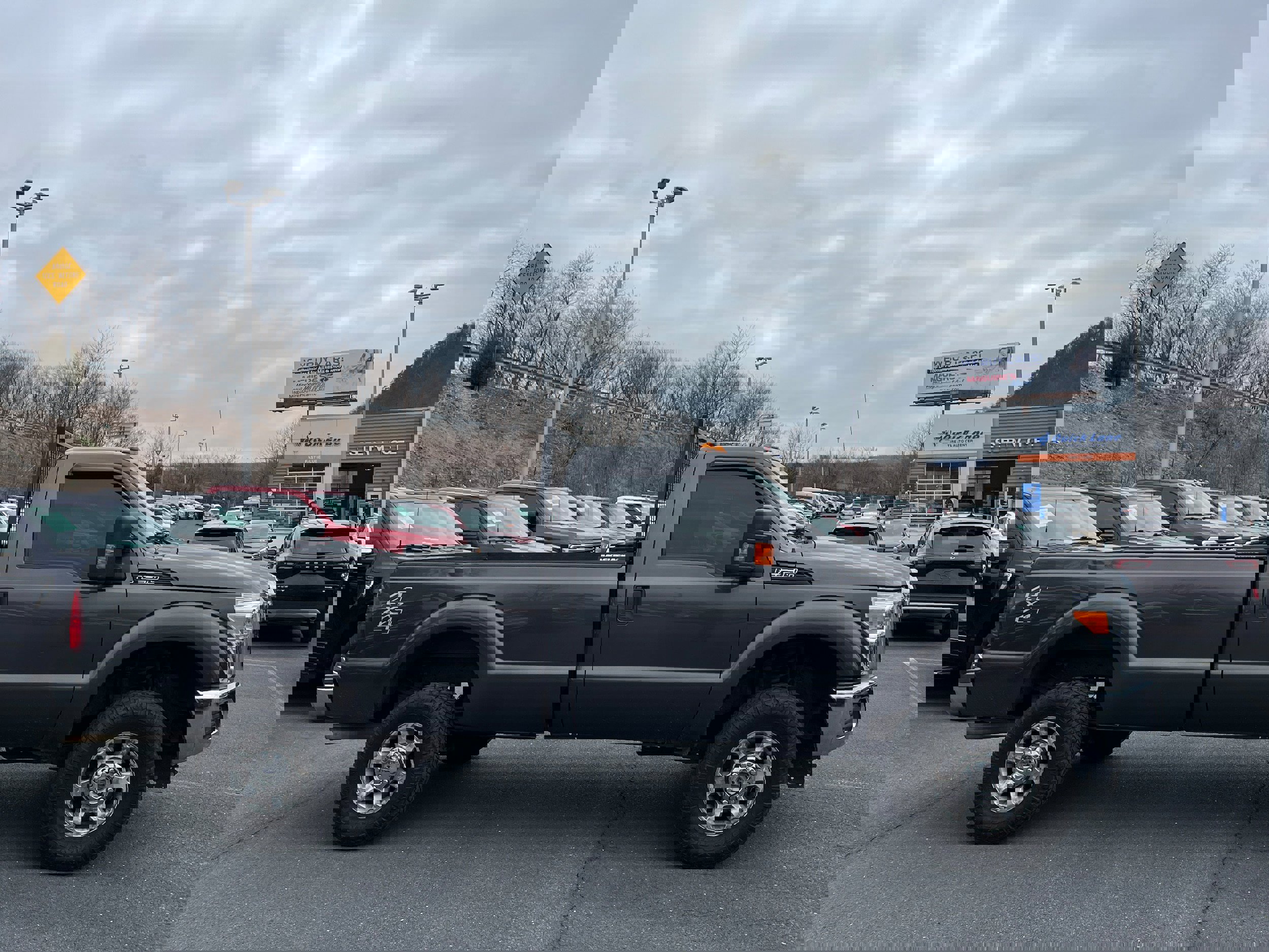 Used 2016 Ford F250 XL w/ XL Appearance Package image 4