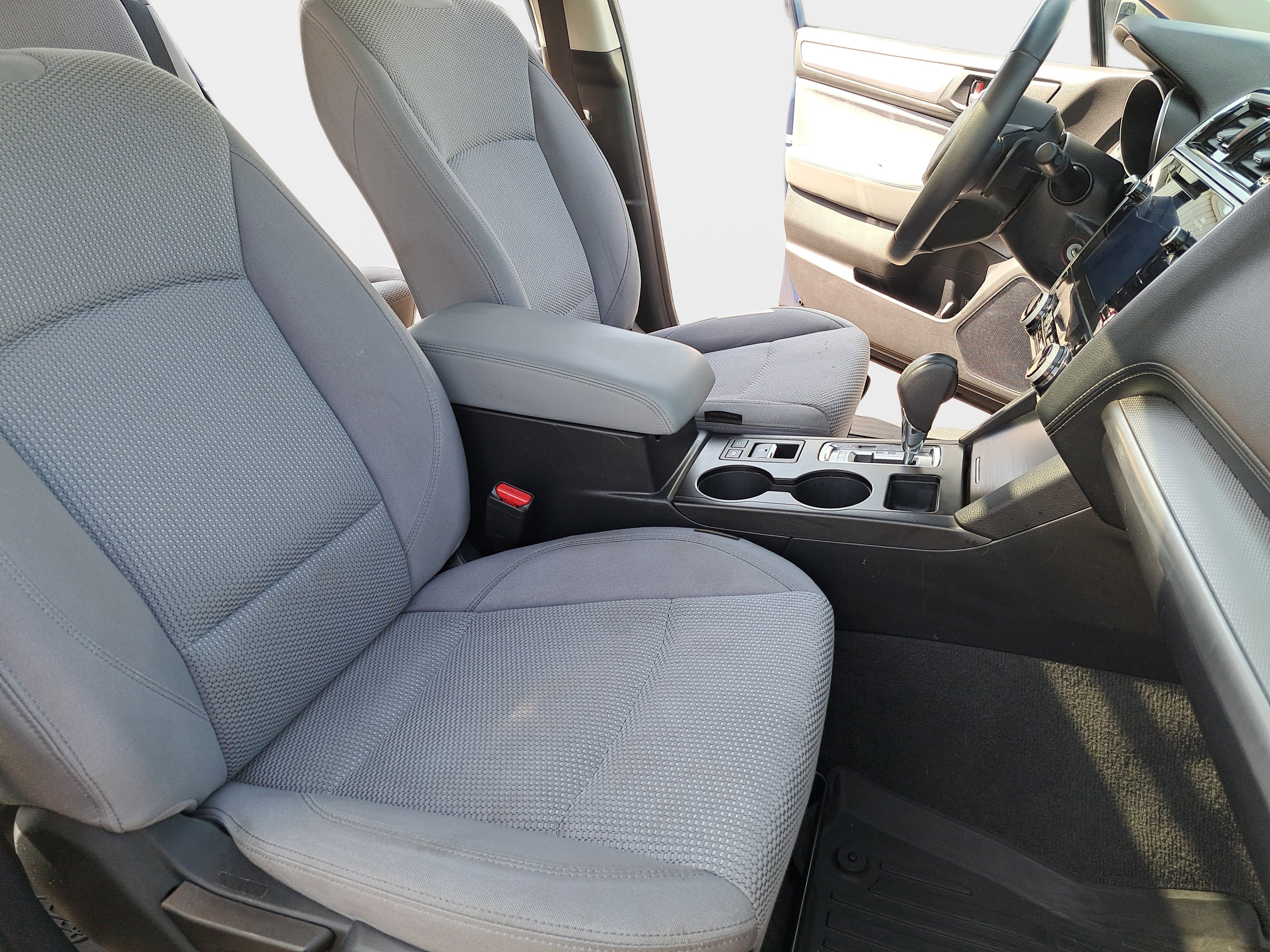 Used 2019 Subaru Outback 2.5i Premium image 10