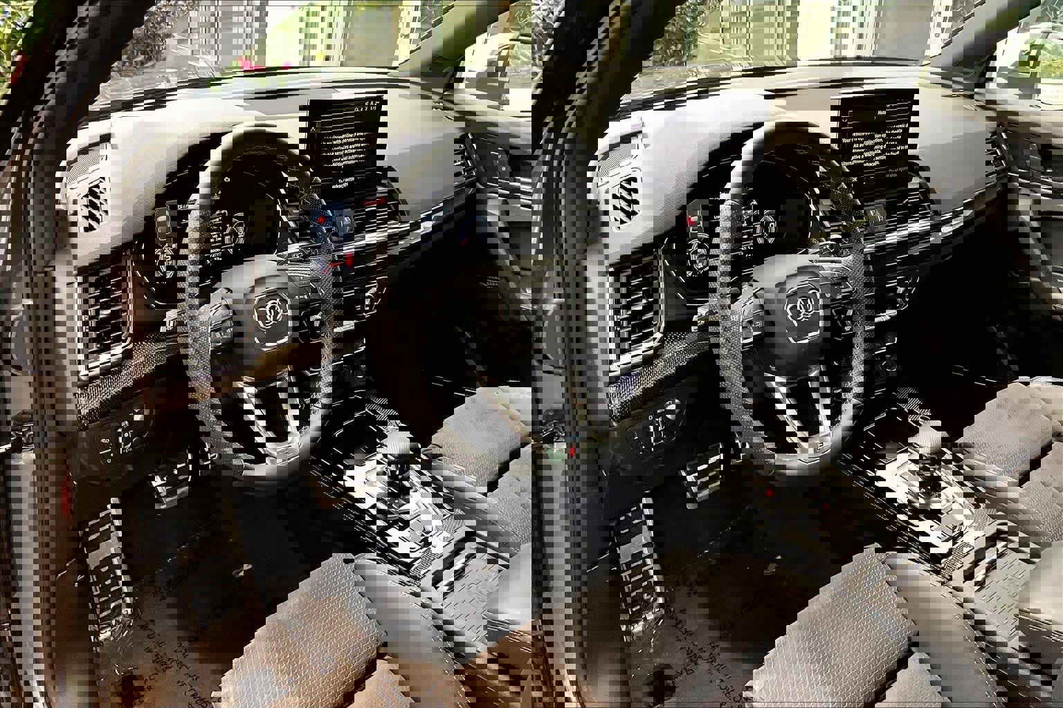 Used 2023 Audi SQ5 Prestige w/ Prestige Package image 16