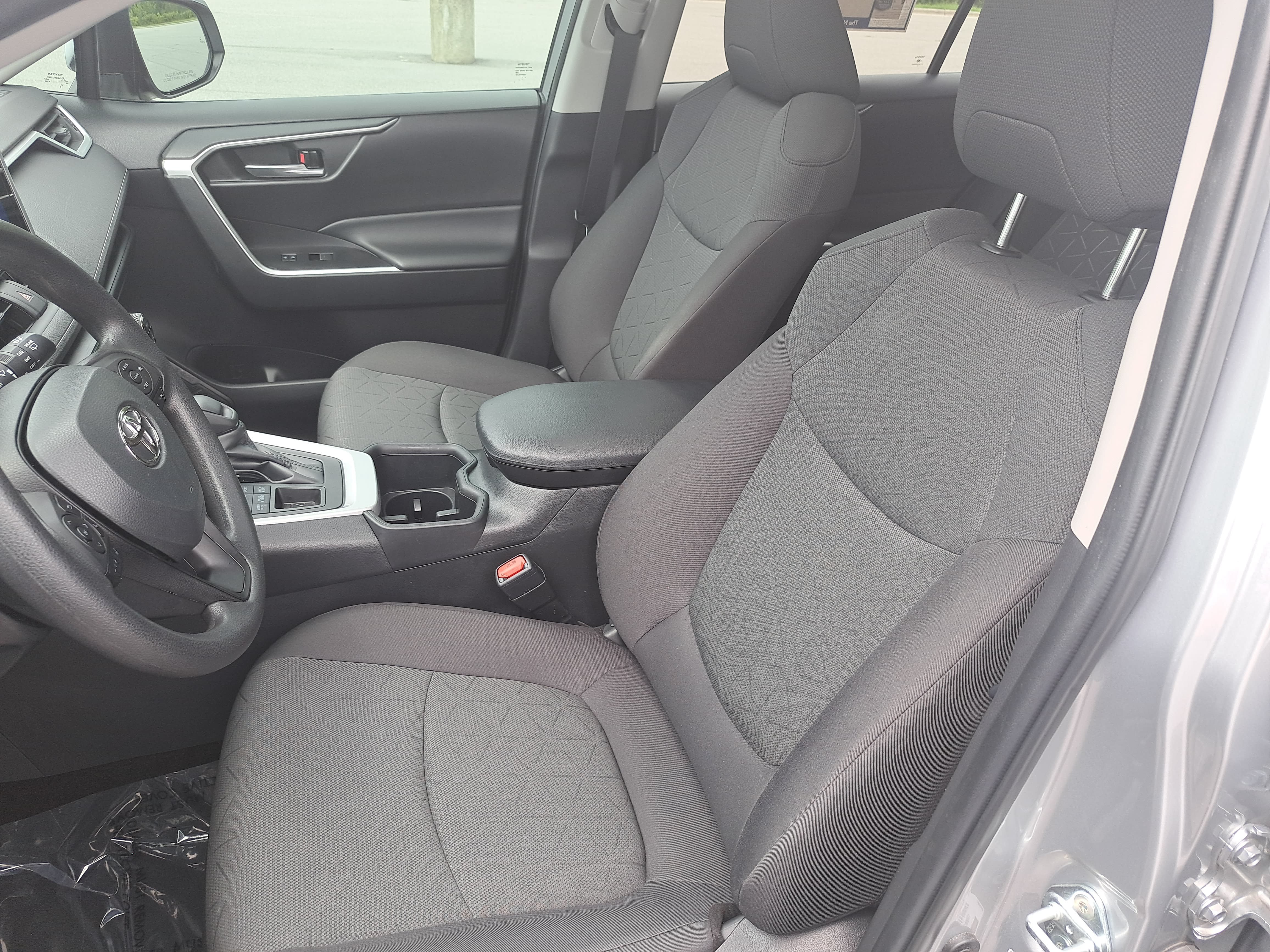 Used 2023 Toyota RAV4 XLE w/ Convenience Package AWD/4WD image 15