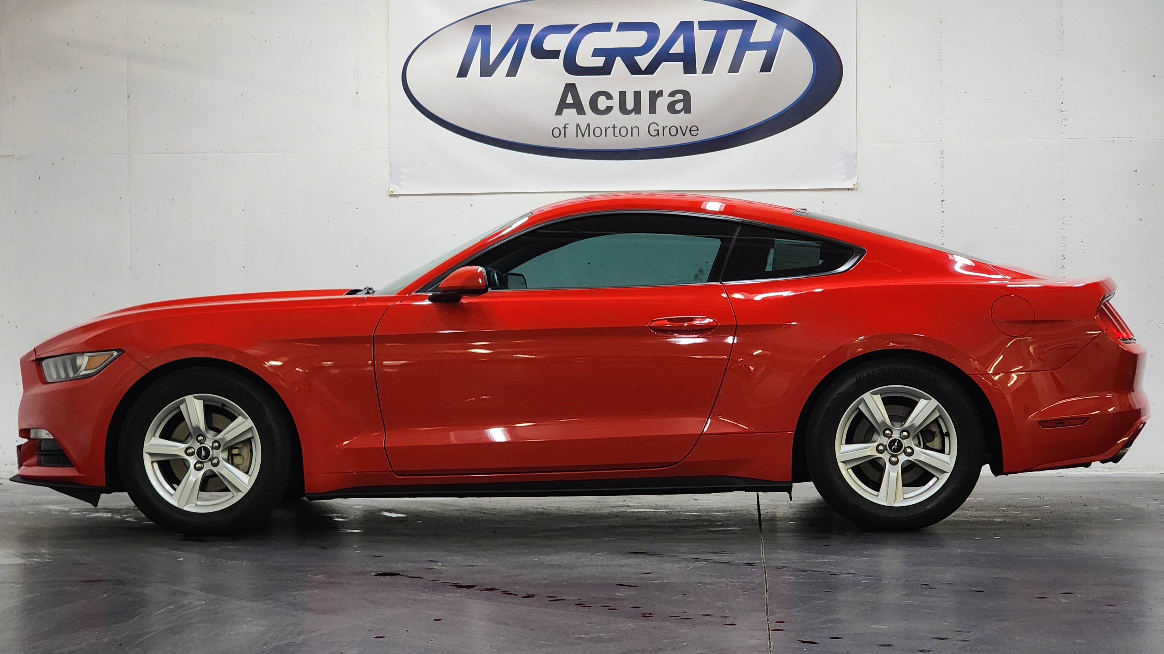 Used 2017 Ford Mustang Coupe image 10