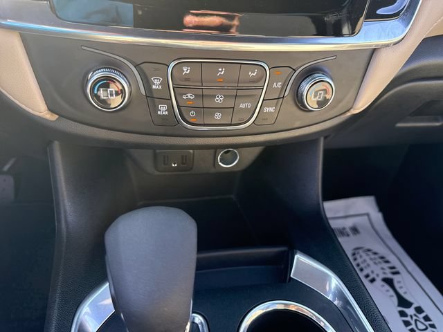 Certified 2023 Chevrolet Traverse LS FWD image 18