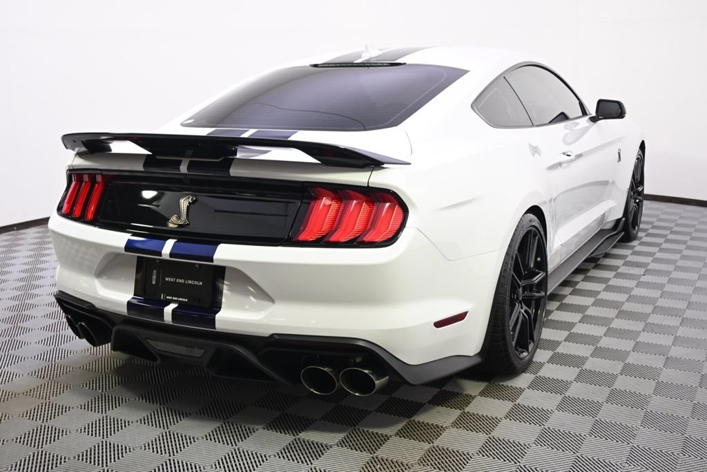 Used 2022 Ford Mustang Shelby GT500 w/ Technology Package RWD image 6