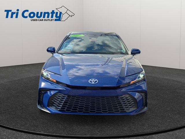 Certified 2025 Toyota Camry SE AWD/4WD image 2