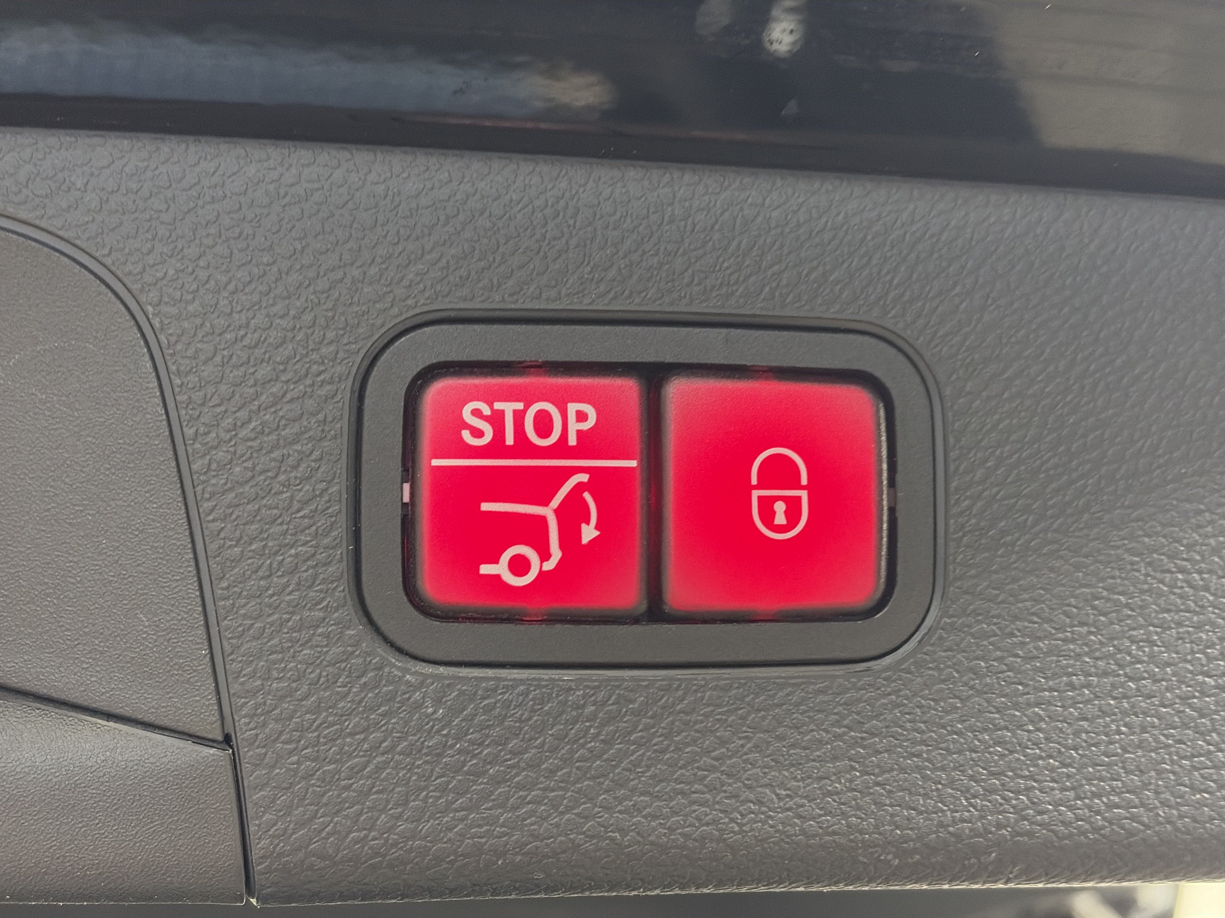 Used 2019 Mercedes-Benz GLC 300 4MATIC image 15