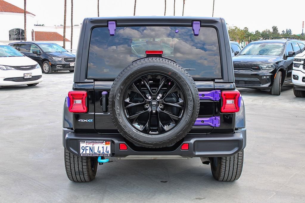 Used 2023 Jeep Wrangler Unlimited Sahara image 8