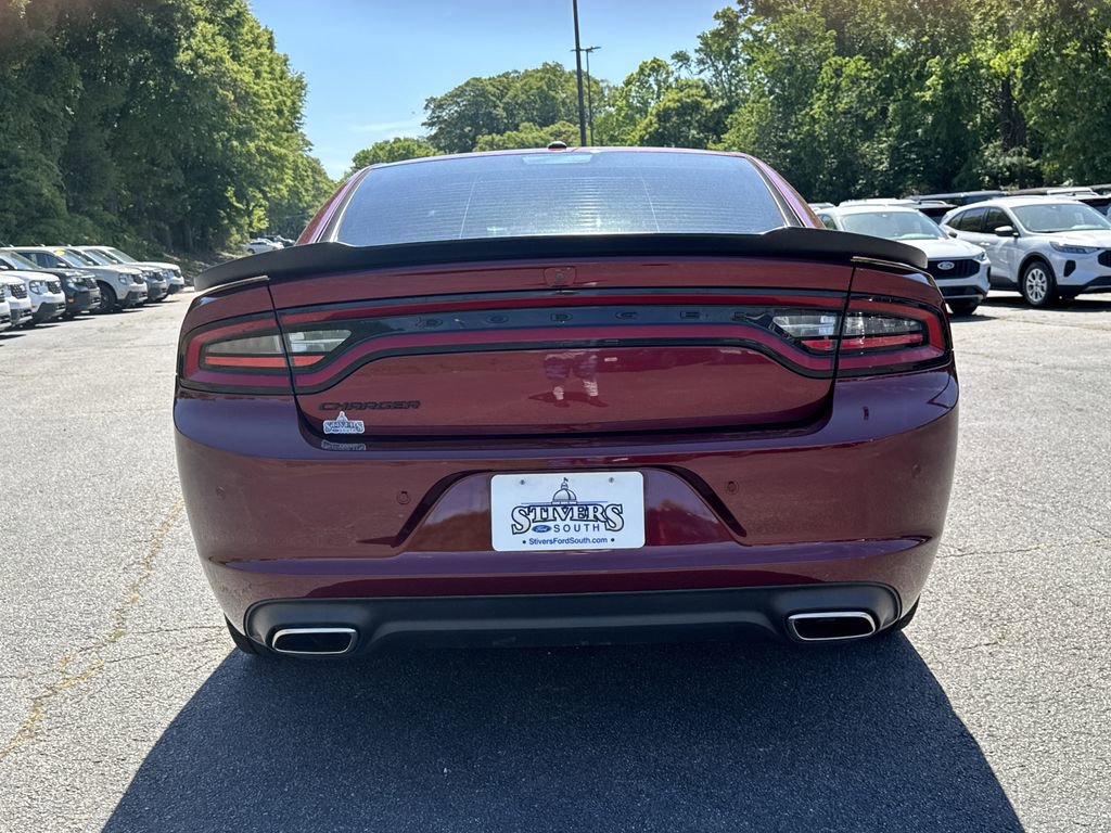 Used 2021 Dodge Charger SXT w/ Blacktop Package RWD image 6