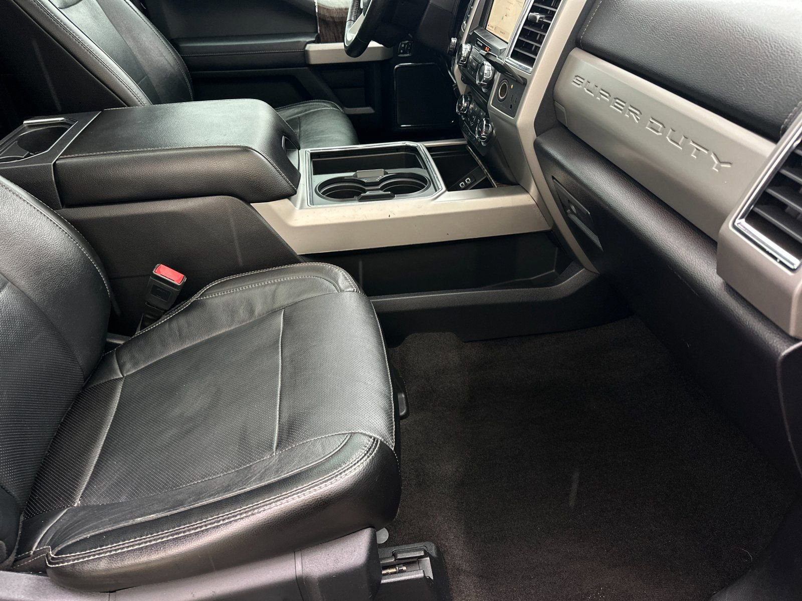Used 2018 Ford F350 Lariat w/ Lariat Ultimate Package AWD/4WD image 14